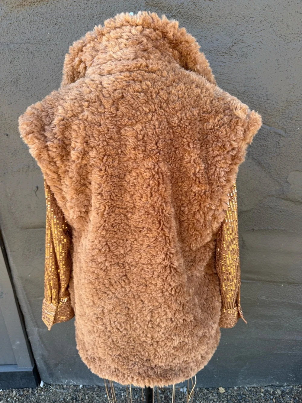Forever 21 Plush Teddy Vest in Camel Brown